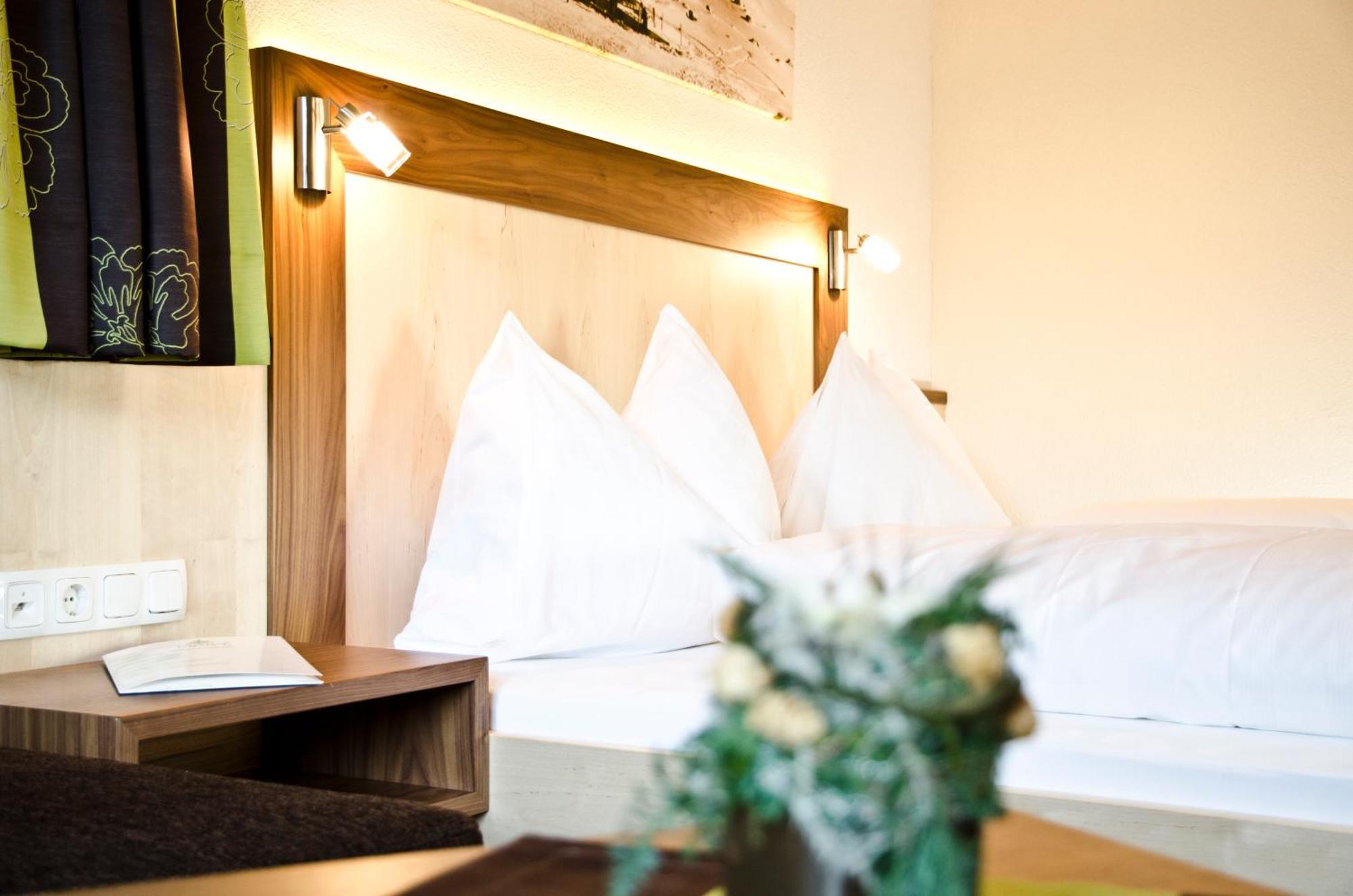 Hotel Tannenhof อิสชเกิล ภายนอก รูปภาพ
