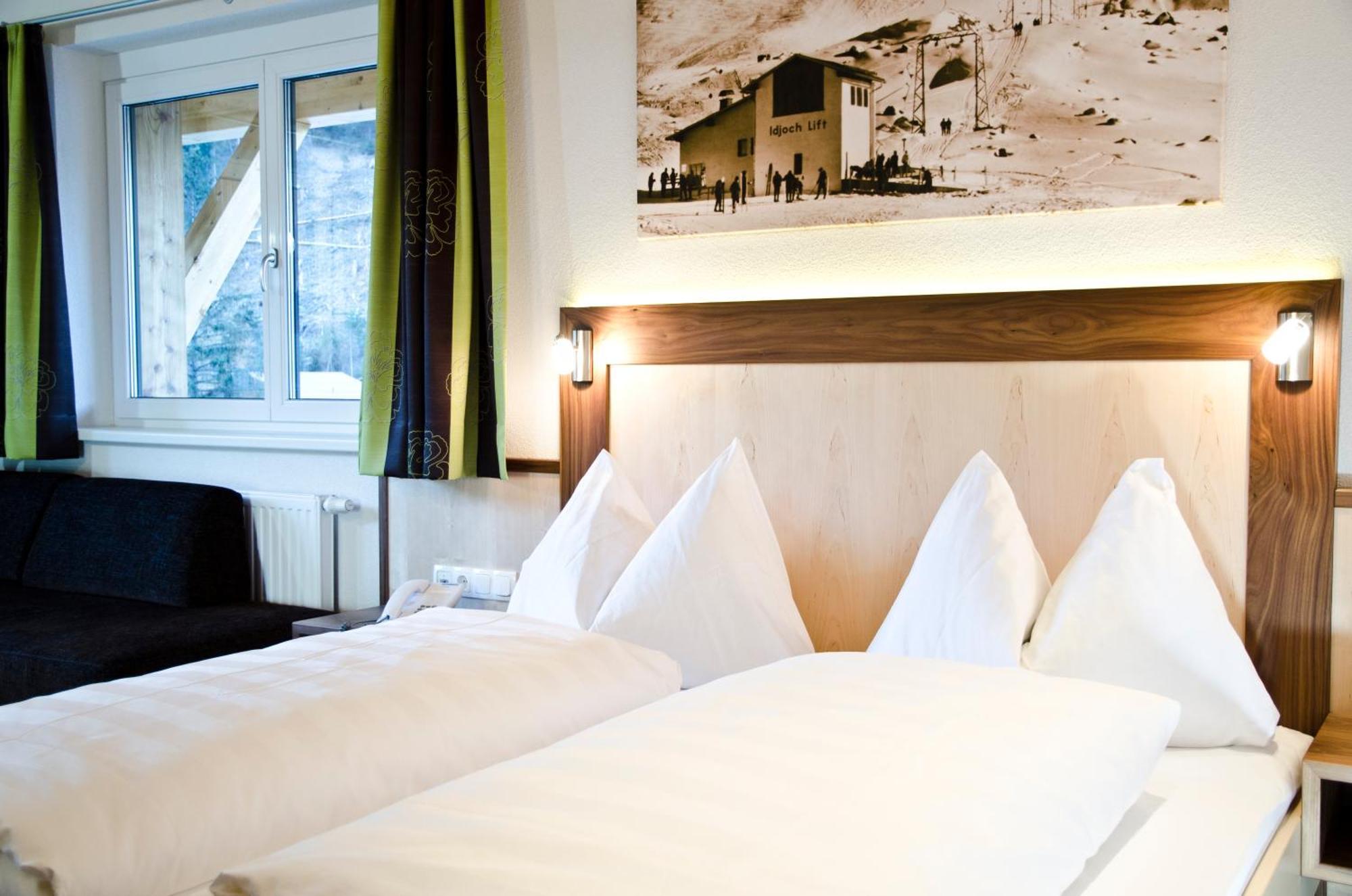 Hotel Tannenhof อิสชเกิล ภายนอก รูปภาพ